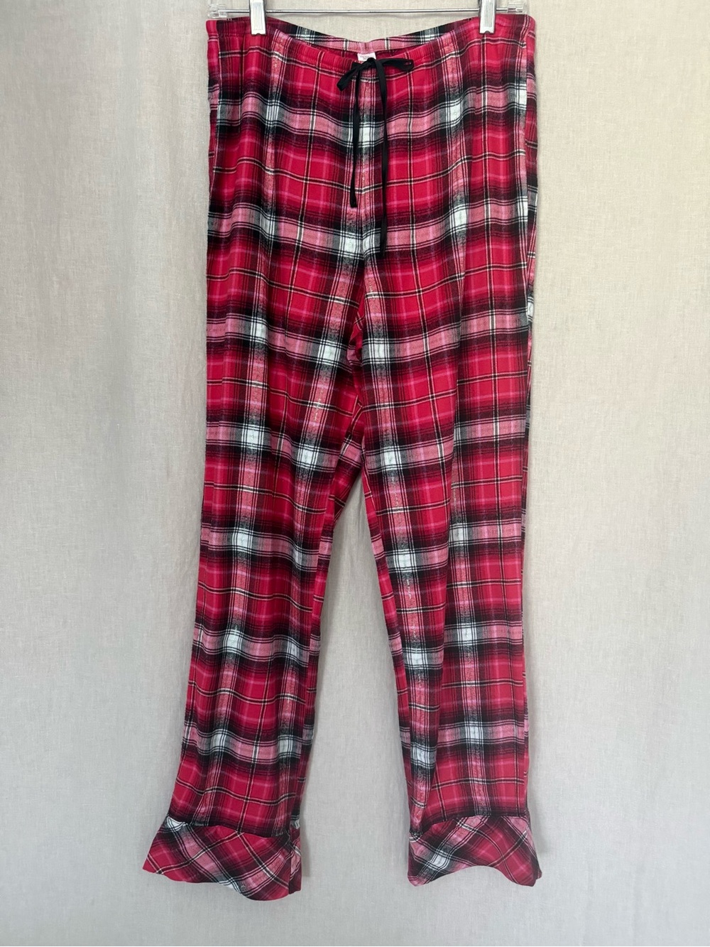 Victoria's Secret Red Black Plaid Pajama Set | Subtle Silver Shimmer Thread - Picture 7 of 14
